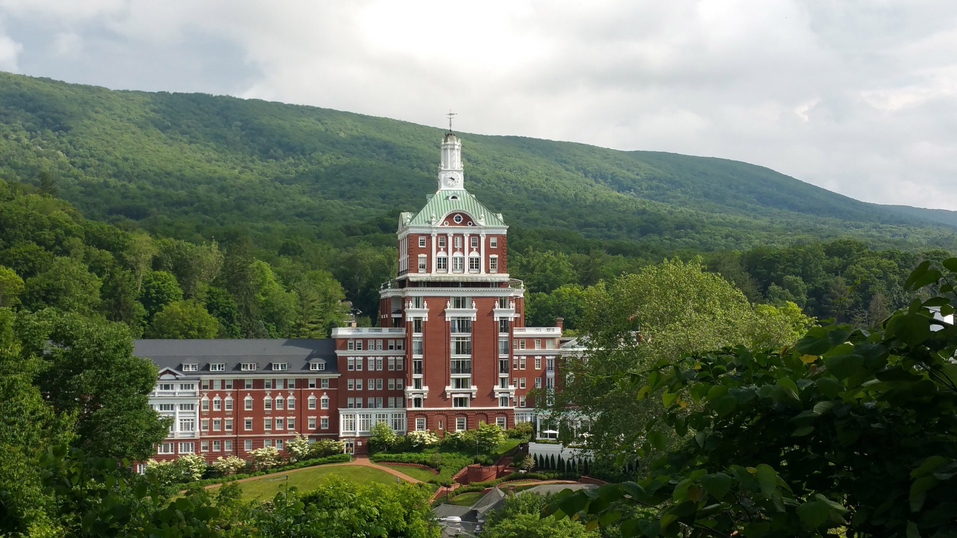 The Omni Homestead Resort – Bath County Chamber of Commerce